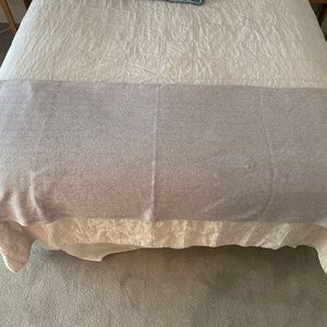 Sferra herringbone blanket